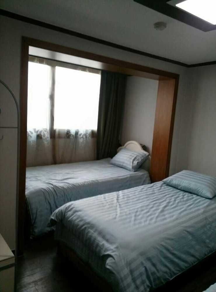 K Star Road Guesthouse - Hostel 서울특별시 외부 사진